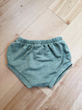 Load image into Gallery viewer, Grateful Dancing Bear Plant Green Shorts - Size 18 Months left