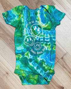 Nothing Left To Do But Smile Smile Smile Tie Dye Grateful Dead Onesie - Size 24 Months