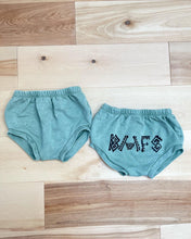 Load image into Gallery viewer, Billy My Friend Strings Plant Green Shorts - Size 18 Months left