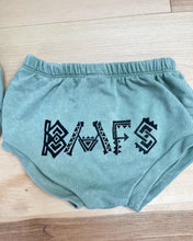 Load image into Gallery viewer, Billy My Friend Strings Plant Green Shorts - Size 18 Months left